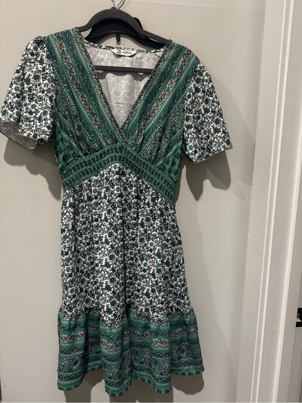 Like New Green Patterned Sun Dress